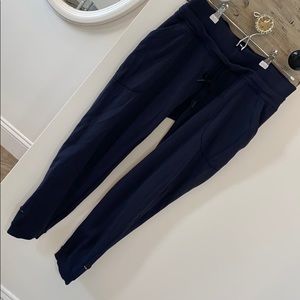 Ready to rulu Lululemon navy and blk wee striped